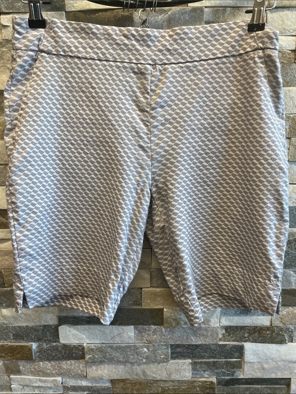 Jasmine &Juliana Women's Light Gray Textured Stretch Bermuda Shorts